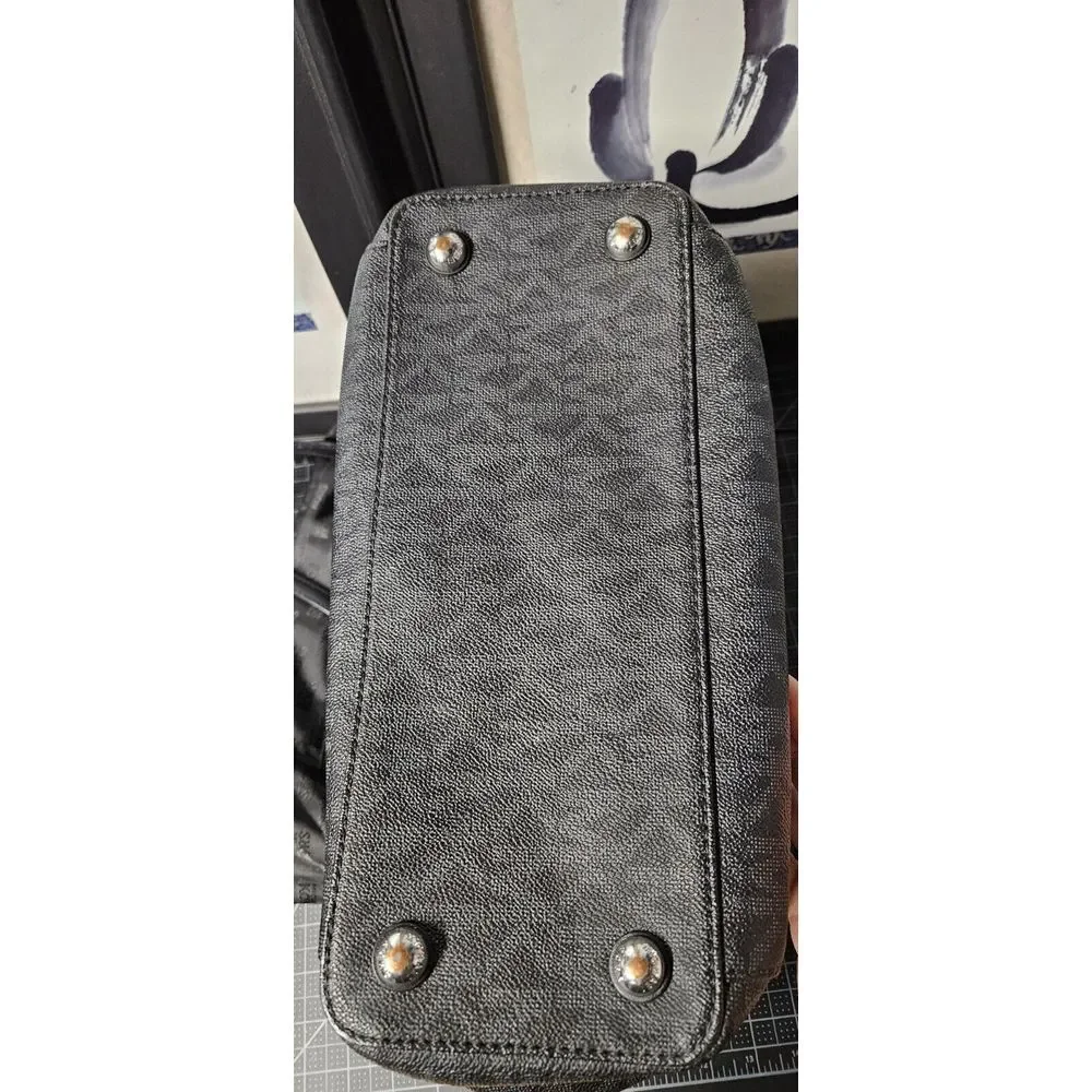 Michael Kors Jet Set Travel 